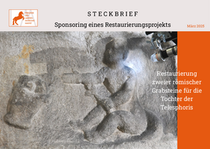 Grabsteine für die Tochter der Telesphoris
