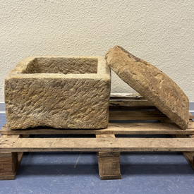 Steinkiste mit Deckel, als Bestattungsbehälter aus der römischen Zeit 
